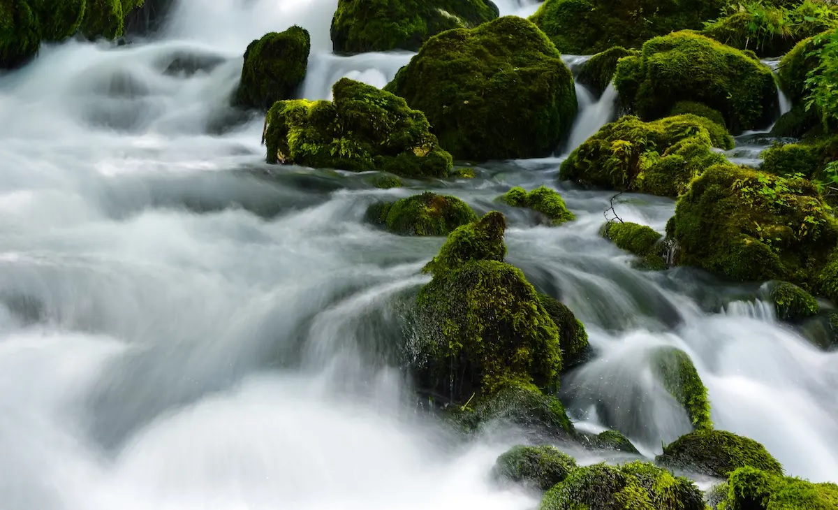 How to Photograph Waterfalls: 6 Tips for Shooting Waterfalls